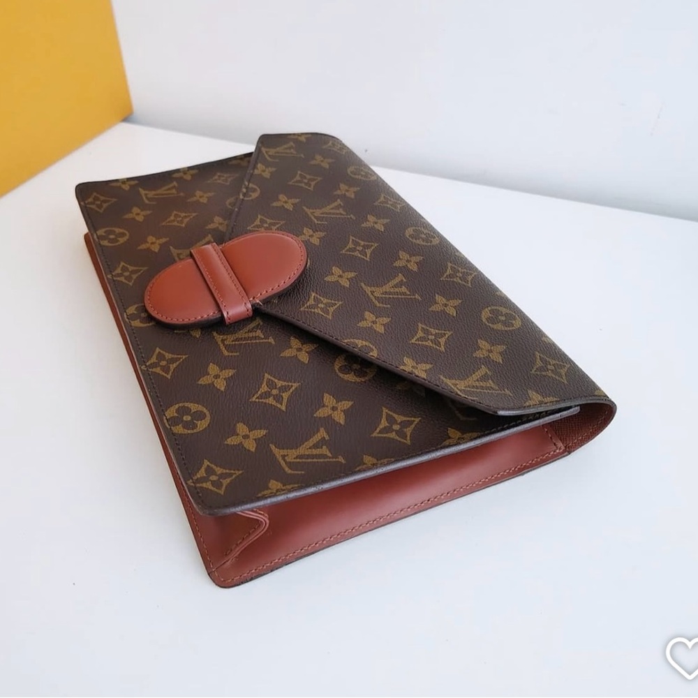 Authentic Louis Vuitton 1980s Vintage ranelagh monogram clutch - Picture 4 of 14